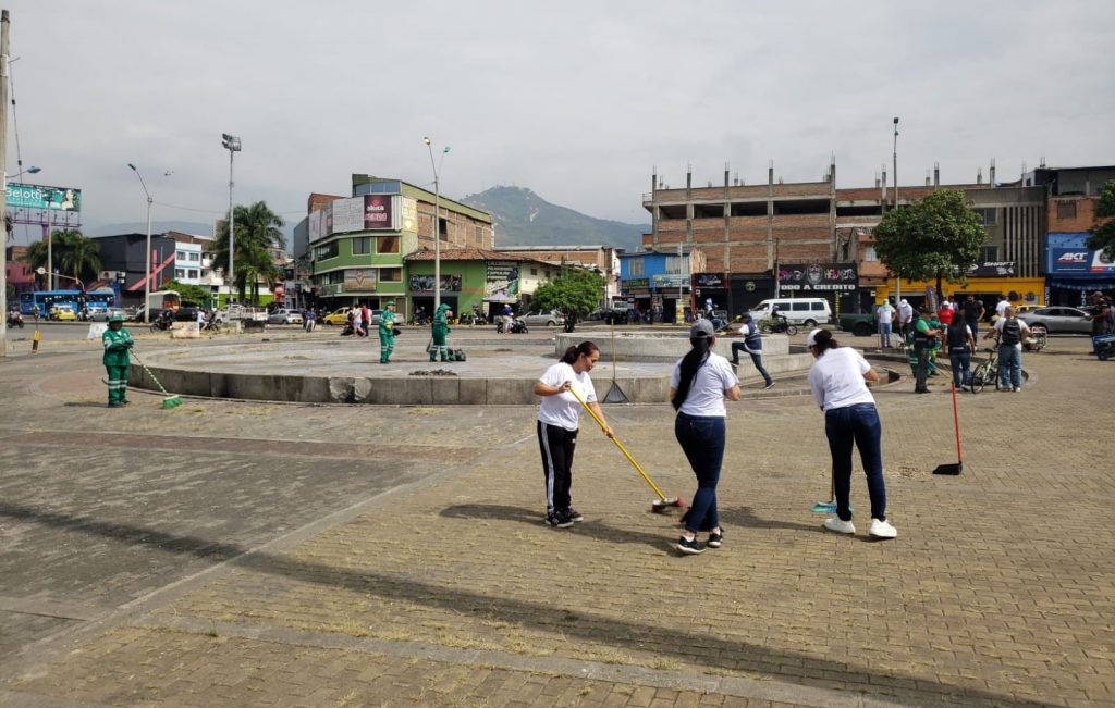 458647700_918638880295433_7243789679603468711_n